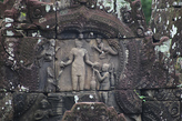 Резьба нафронтоне храма Ник Пин. Фото из интернета