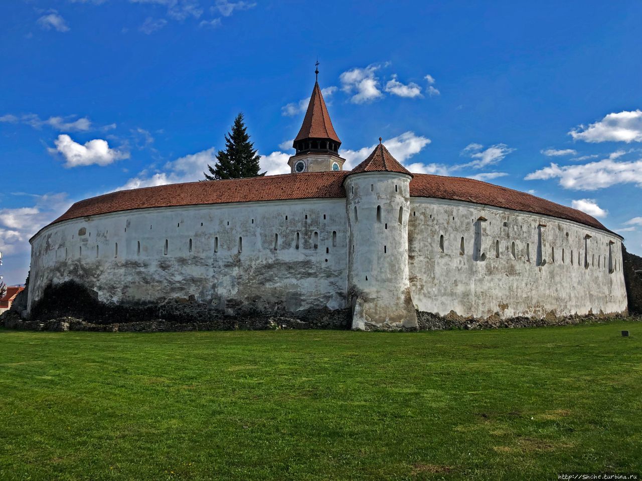Деревня с укрепленной церковью Прежмер / Village of Prejmer-Tartlau