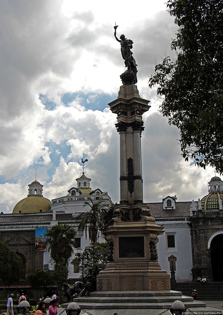 Центр Кито - крупнейший колониальный район Южной Америки