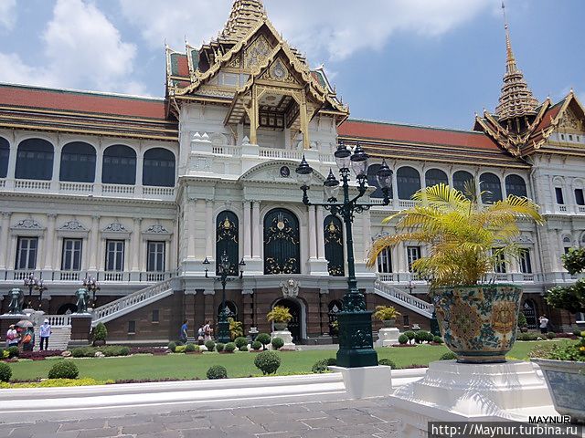 Фасад Королевского дворца. Бангкок, Таиланд