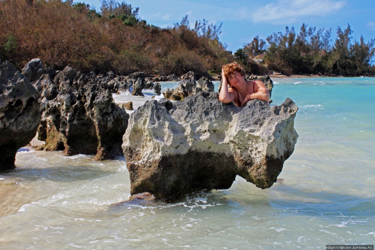 Пляж Гротто Бэй / Grotto Bay Beach