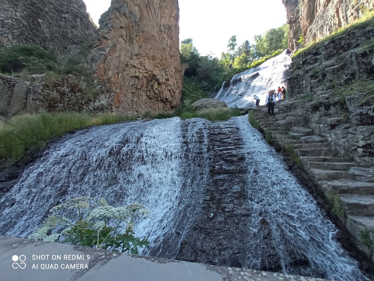 Короткая прогулка по курортному городку Джермук, Армения