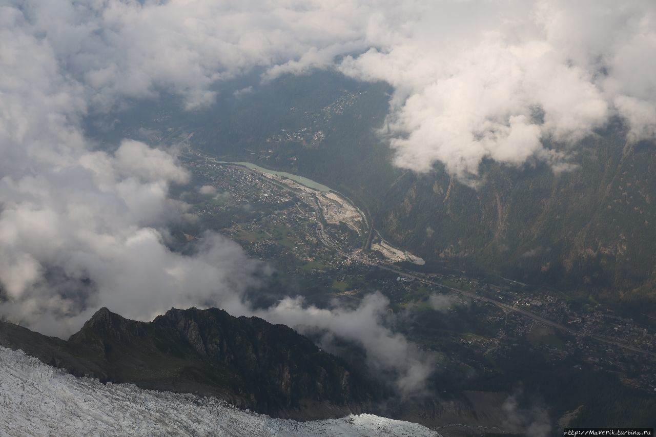 Эгюий — дю — Миди — четыре тысячи метров над землёй Шамони, Франция