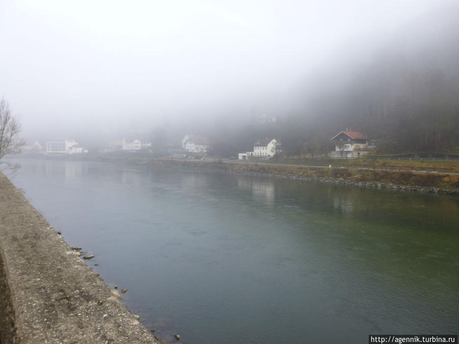 Крепость в тумане Бургхаузен, Германия