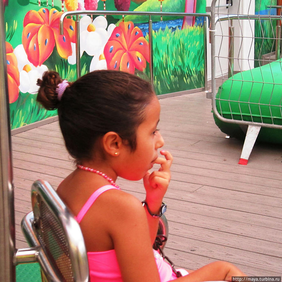 О детской площадке Ришон-ле-Цион, Израиль