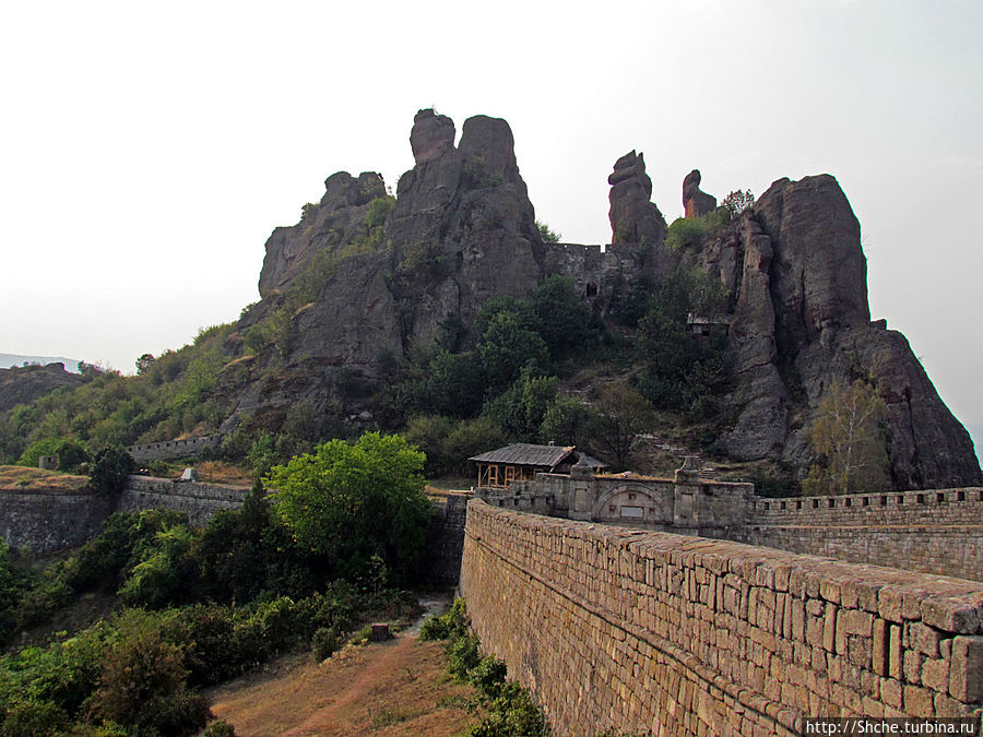 античная стена и верхний, османский уровень Белоградчик, Болгария