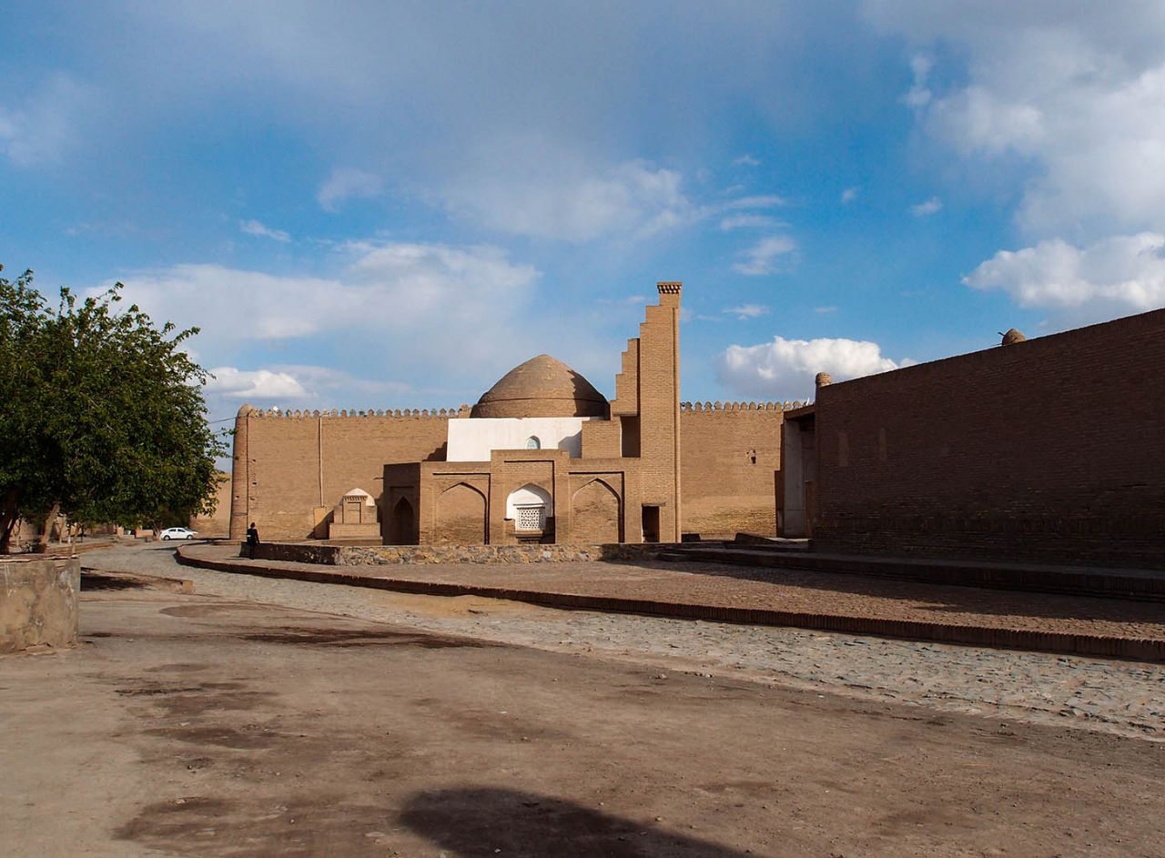 Хива. Первая прогулка по Ичан-кале Хива, Узбекистан Хива. Первая прогулка по Ичан-кале Хива, Узбекистан