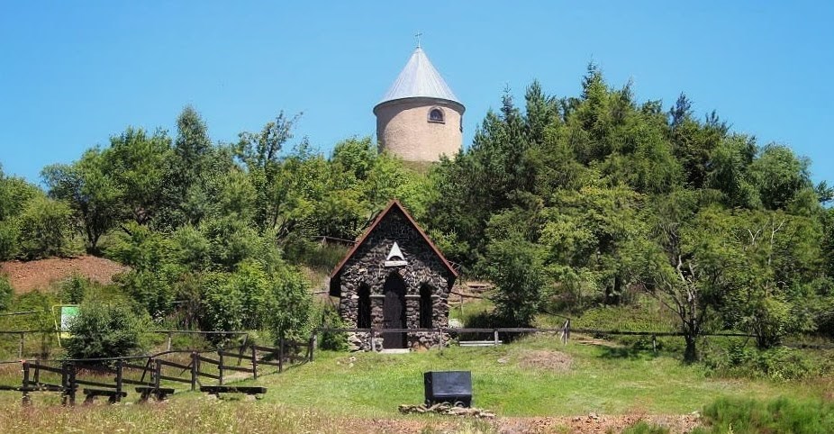 Конская яма и шахтерский ландшафт в Меднике / Koňská Jáma and Mědník Hill Mining Landscape