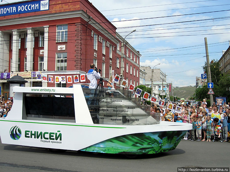 Колонна Енисейского пароходства.