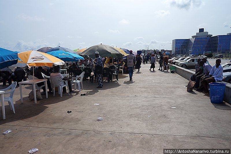 Бар Бич Лагос, Нигерия