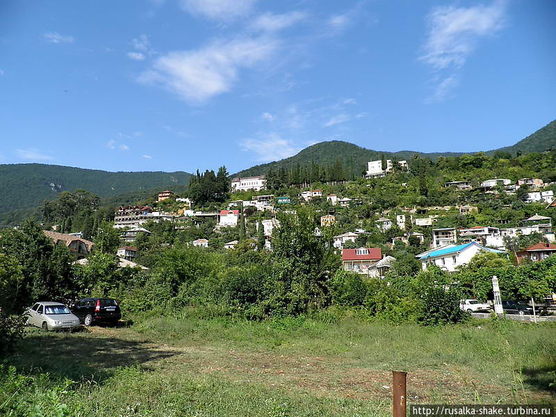 Рандеву с  центральным  проспектом Гагра, Абхазия