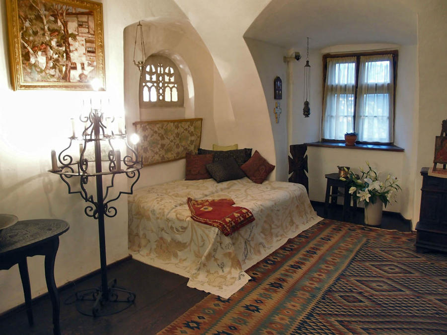 Спальня (дормиторий) королевы Бран, Румыния