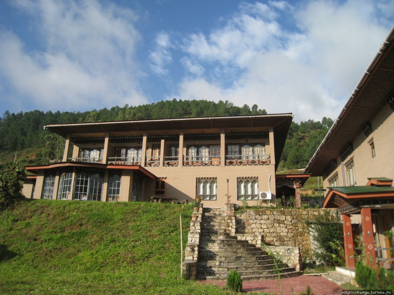 Отель «Punatsangchhu Cottages Hotel» Вангди-Пходранг, Бутан