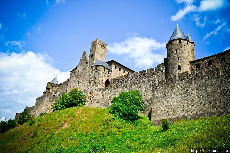 В 1997 году крепость Каркассон, заслуженно, внесли в список всемирного наследия ЮНЕСКО.