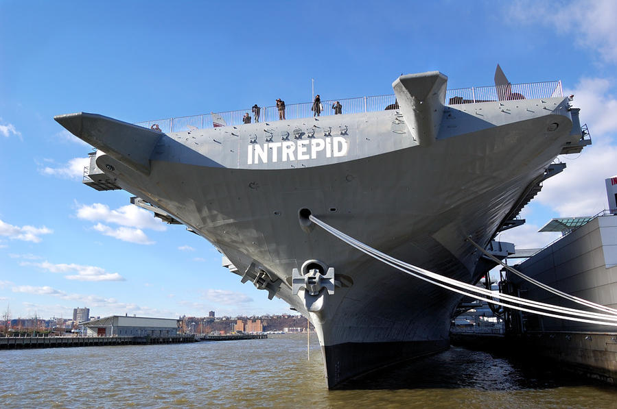 Авианосец Intrepid — музей под открытым небом Нью-Йорк, CША