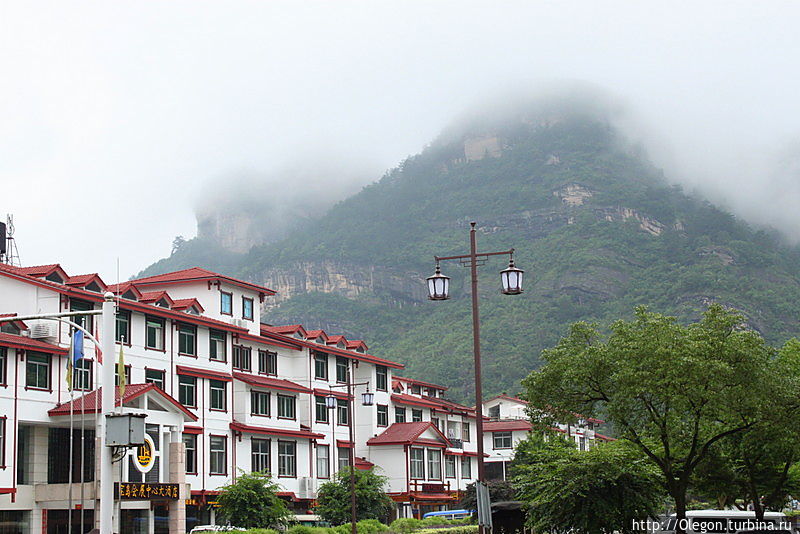 Деревня среди гор Уи Уишань, Китай