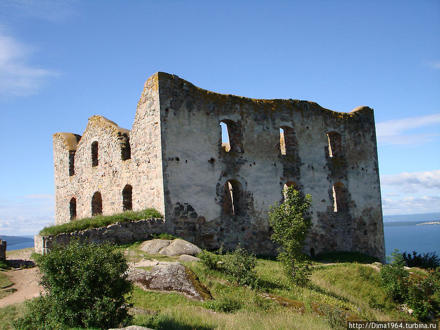 На развалинах замка в Швеции. Брахехюс Гренна, Швеция