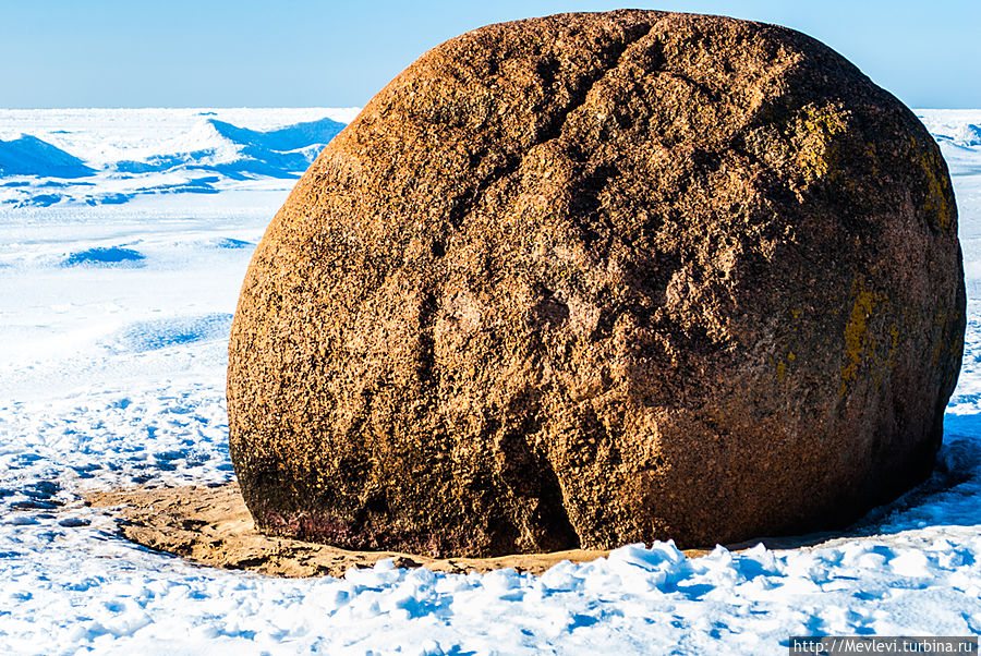 «Лаучу акменс».  «Lauču akmens» Саулкрасты, Латвия