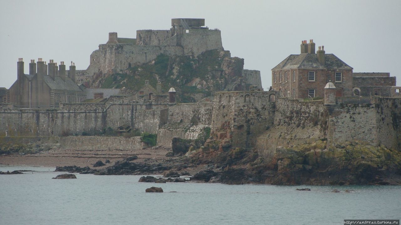 С самолёта на паром Сент-Хельер, Джерси С самолёта на паром Сент-Хельер, Джерси