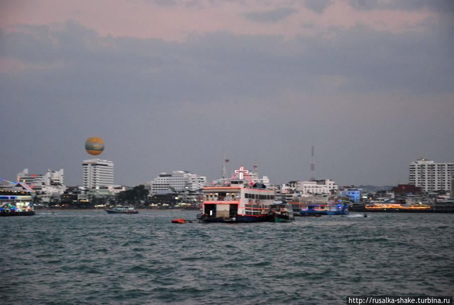 Дорога в море Паттайя, Таиланд