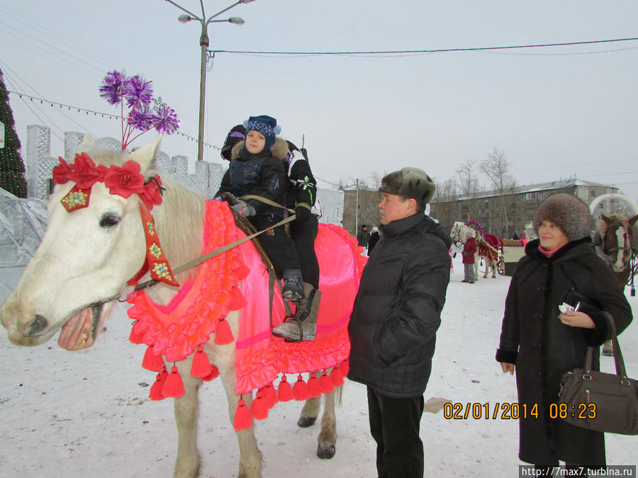 Прогулка по Новогоднему ледовому городку Красноярск, Россия