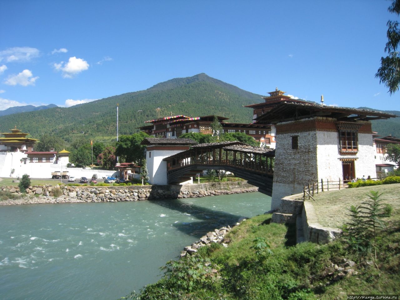 Мост Puna Mo Chhu Bazam Пунакха, Бутан