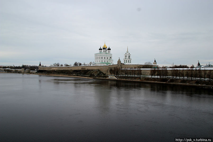 Псков в первом снегу Псков, Россия