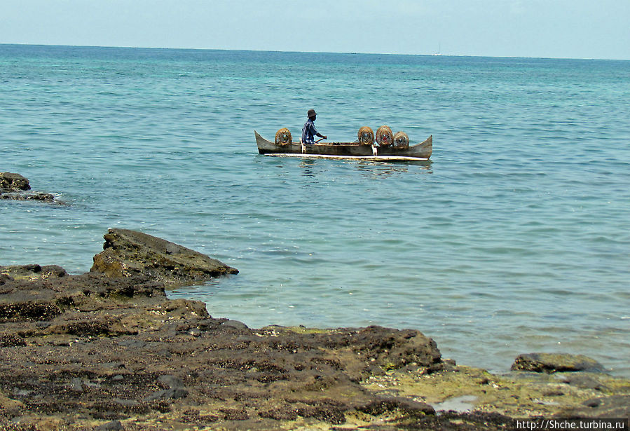 Кусочек дикого берега на острове Нуси Бе Нуси-Бе, Мадагаскар
