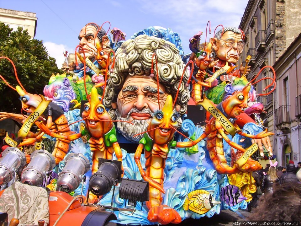 Карнавал в Ачирэалэ / il Carnevale di Acireale