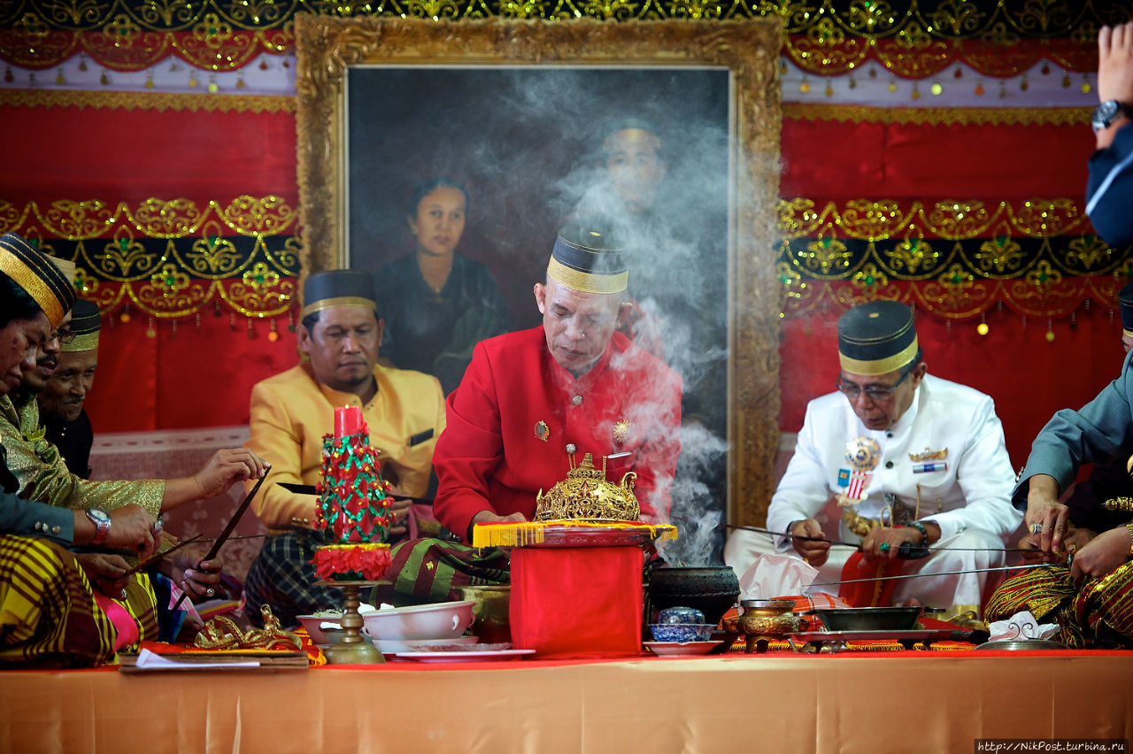 Индонезия. Часть 2. Макассар. Обряд племени Gowa. Макассар, Индонезия