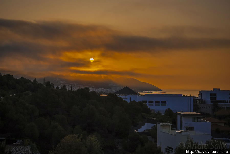 Рассвет. Ситдес Ситжес, Испания