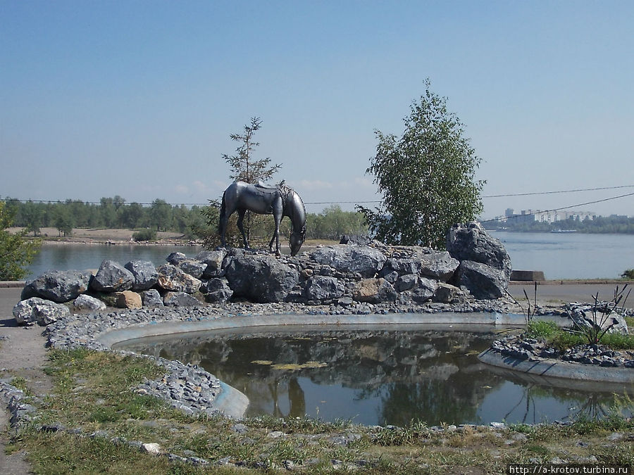 памятник лошади Красноярск, Россия