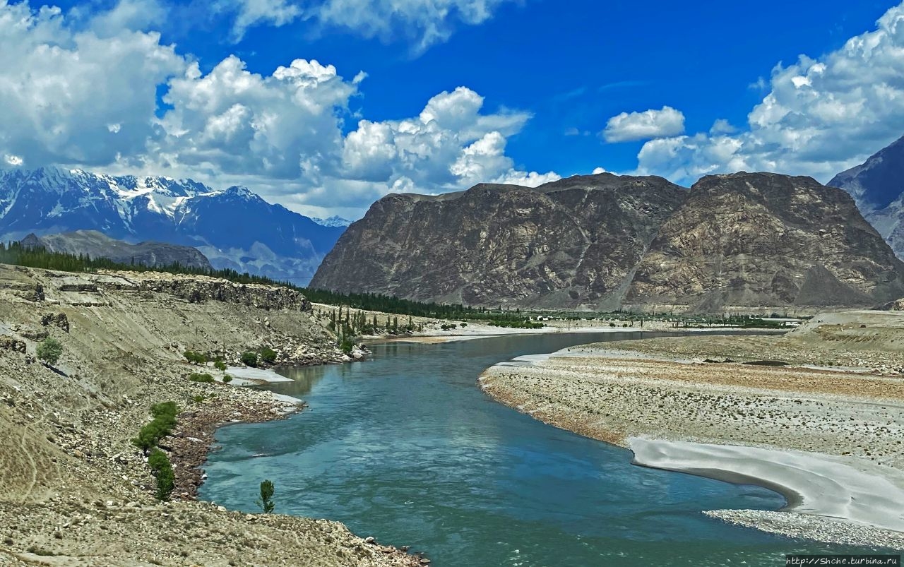 Вью-поинт на реку Инд Торгу, Пакистан