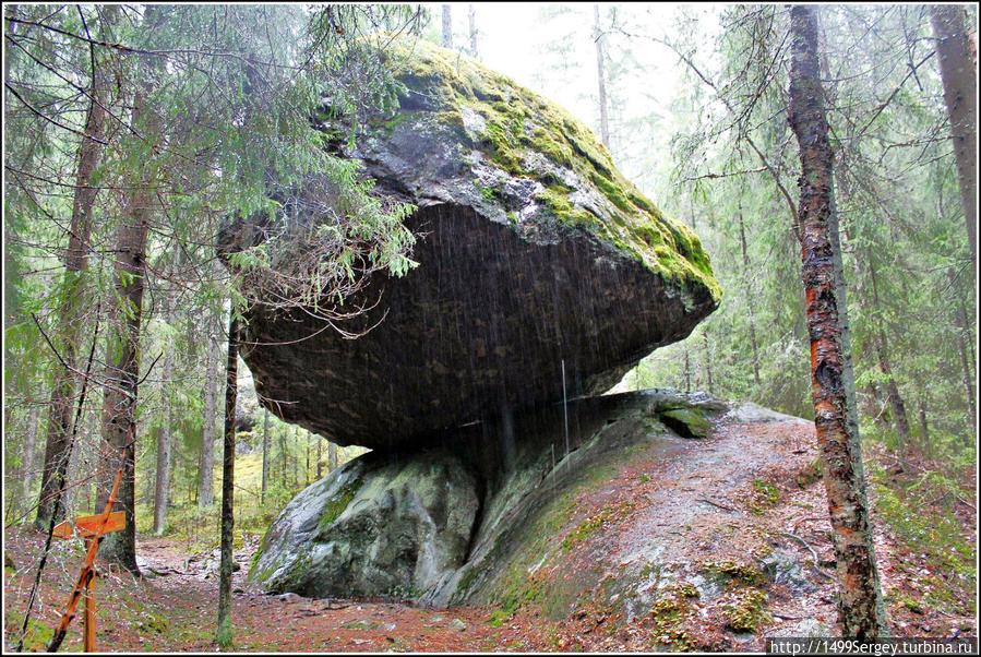 Камень Куммакиви (Kummakivi) Провинция Южная Карелия, Финляндия