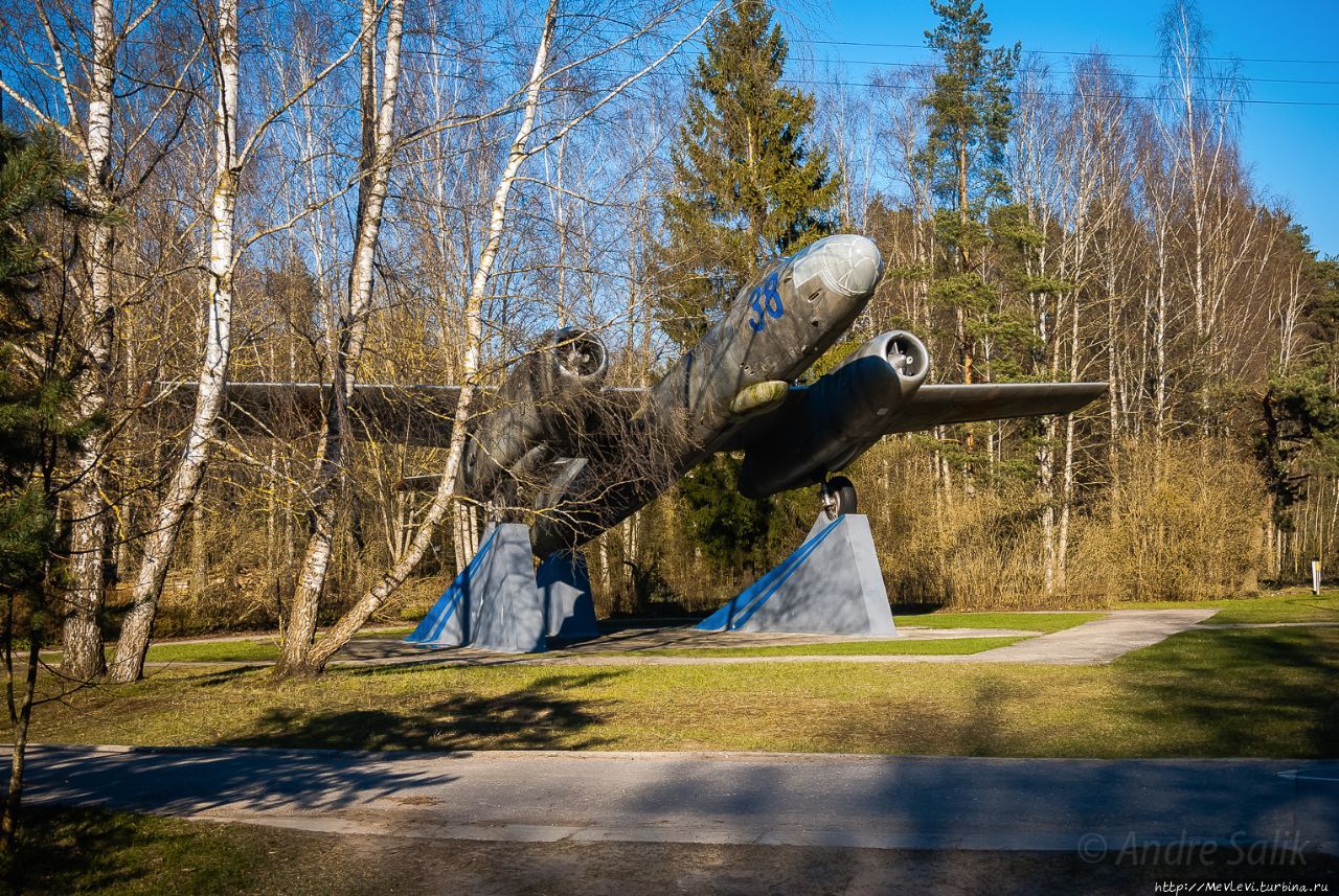 Легендарный ИЛ-28 в Скулте Рига, Латвия
