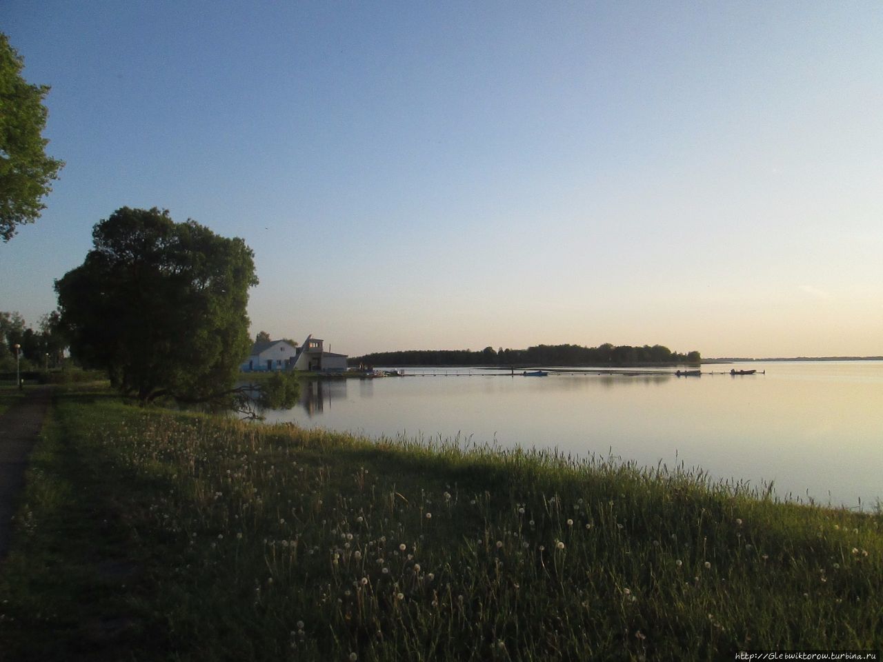 Прогулка по Мядели на закате Мядель, Беларусь