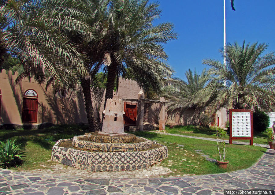 Этнографическая арабская деревня в совремеменной столице ОАЭ