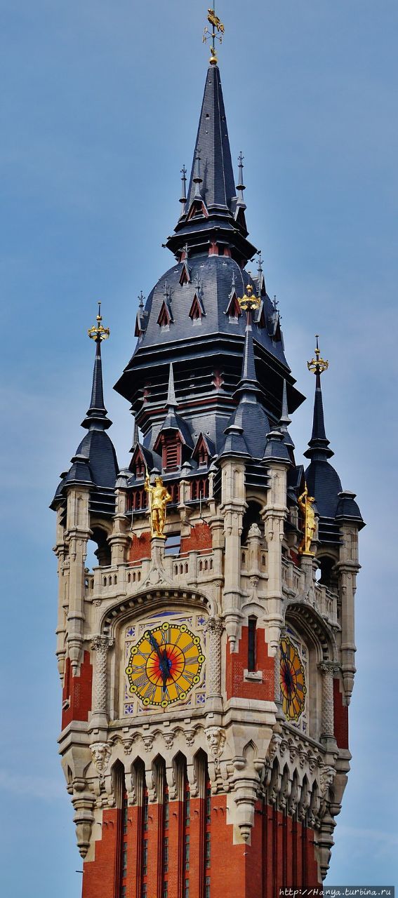 Часовая башня — беффруа (Beffroi)  в Кале. Фото из интернета