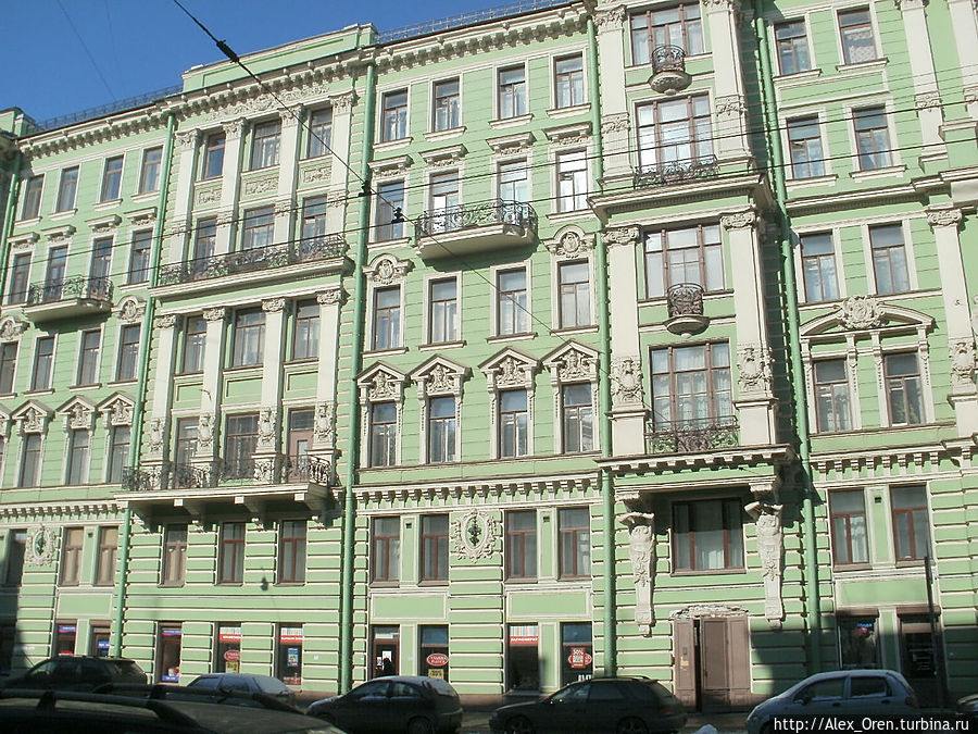 Доходный дом Ратькова-Рожного построил архитектор Сюзор в 1899-1900 в стиле эклектика. Санкт-Петербург, Россия