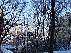Зима.   Вид на Рождественскую церковь с улицы Боричев Ток