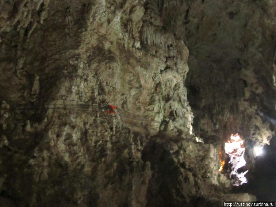 Пещеры Сан-Кристобаля Сан-Кристобаль-де-Лас-Касас, Мексика