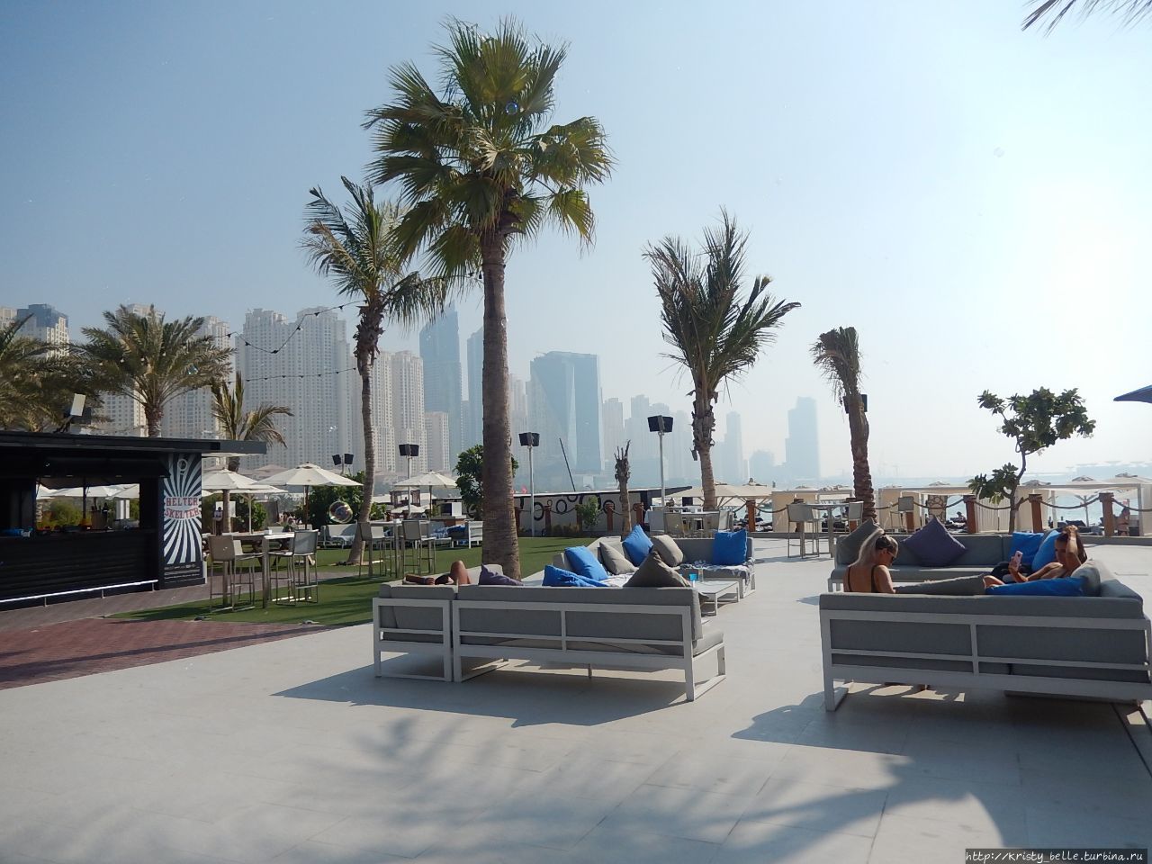Пляж Zero Gravity Дубай, ОАЭ