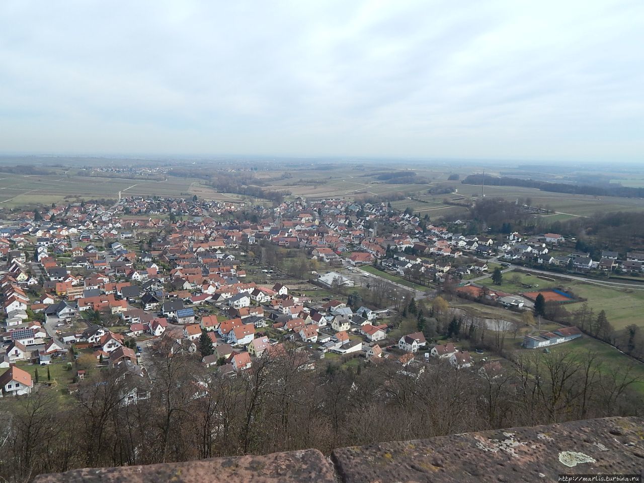Вид на Клингенмюнстер из Бурга Ландек Клингенмюнстер, Германия