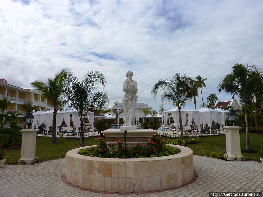 Еще одна скульптура Баваро, Доминиканская Республика