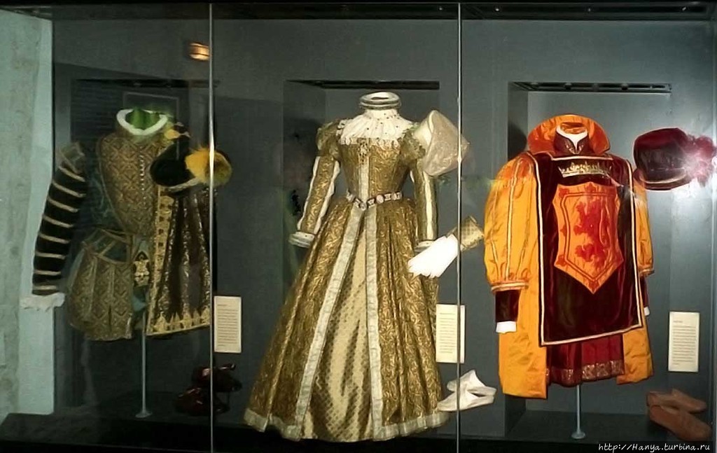 Королевские наряды в музее замка Стерлинг. Фото из интернета Стерлинг, Великобритания