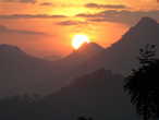 Заход солнца с холма Пхуси