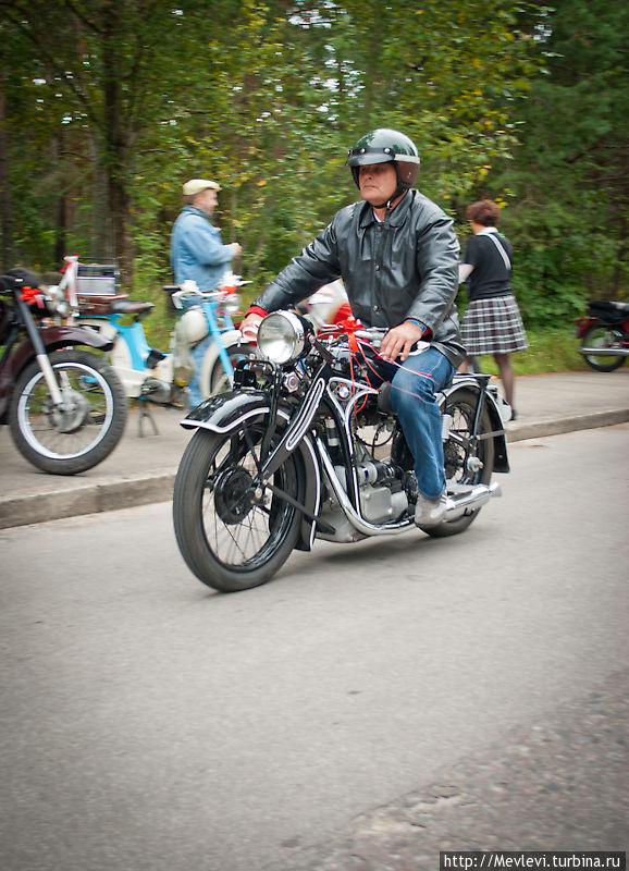 Машинки и блондинки. Забавы старых мальчиков. Юрмала, Латвия