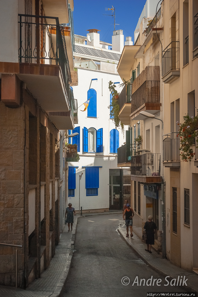 Август. Ситжес Ситжес, Испания