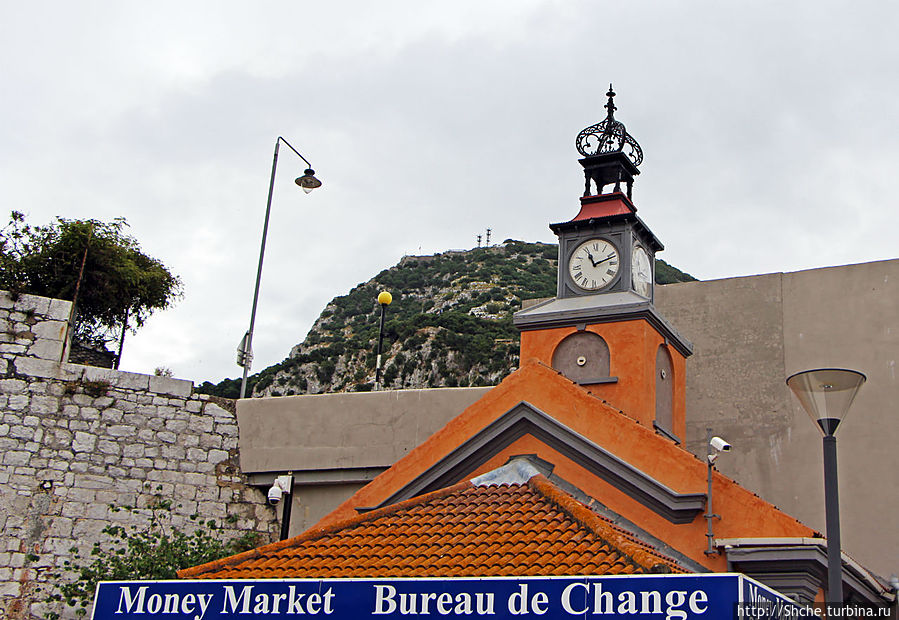 Центральная площадь Гибралтара  Casemates Square Гибралтар город, Гибралтар