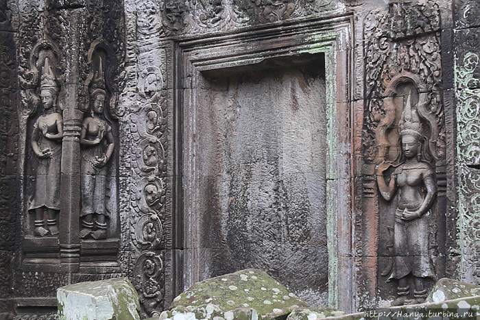 Та Пром. Рельефные изображения на внешней стене первого корпуса. Фото из интернета Ангкор (столица государства кхмеров), Камбоджа